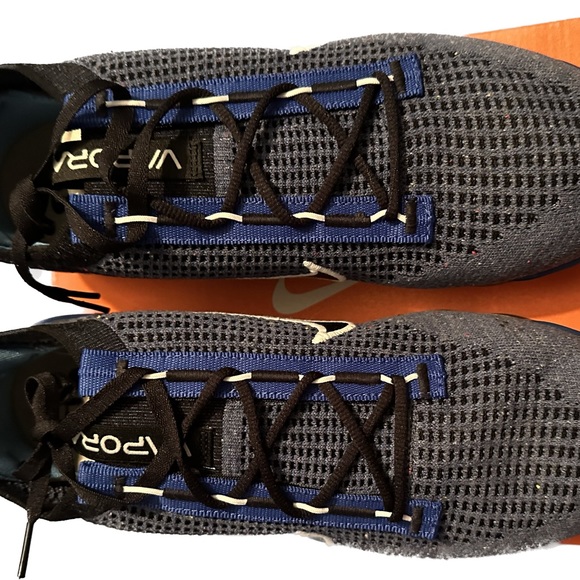 2021 vapormax flyknit - Picture 2 of 5